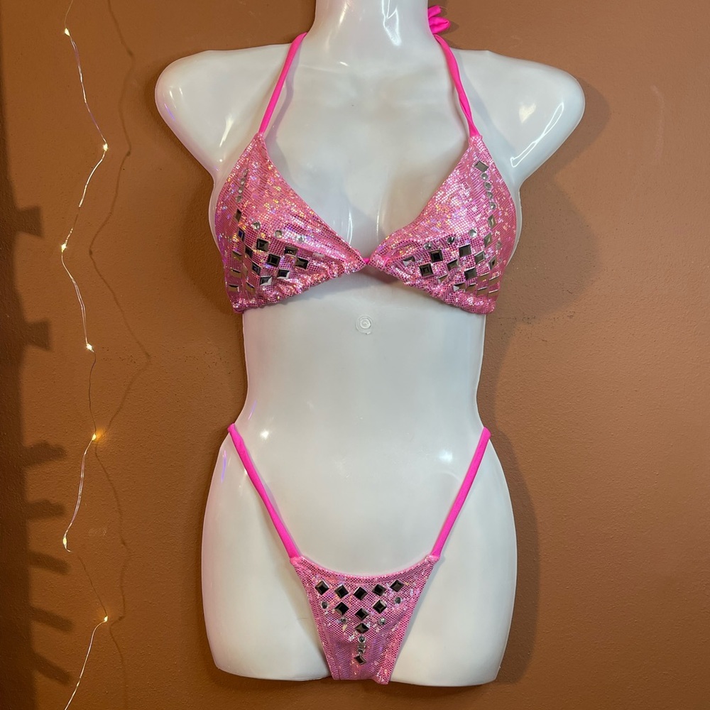 Bathing suit or club wear‼️